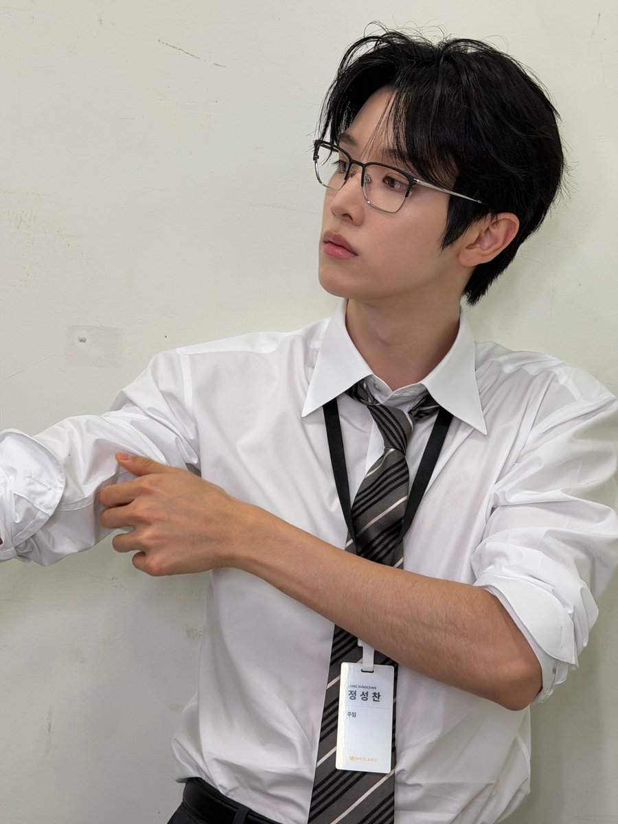 진수 tweet media