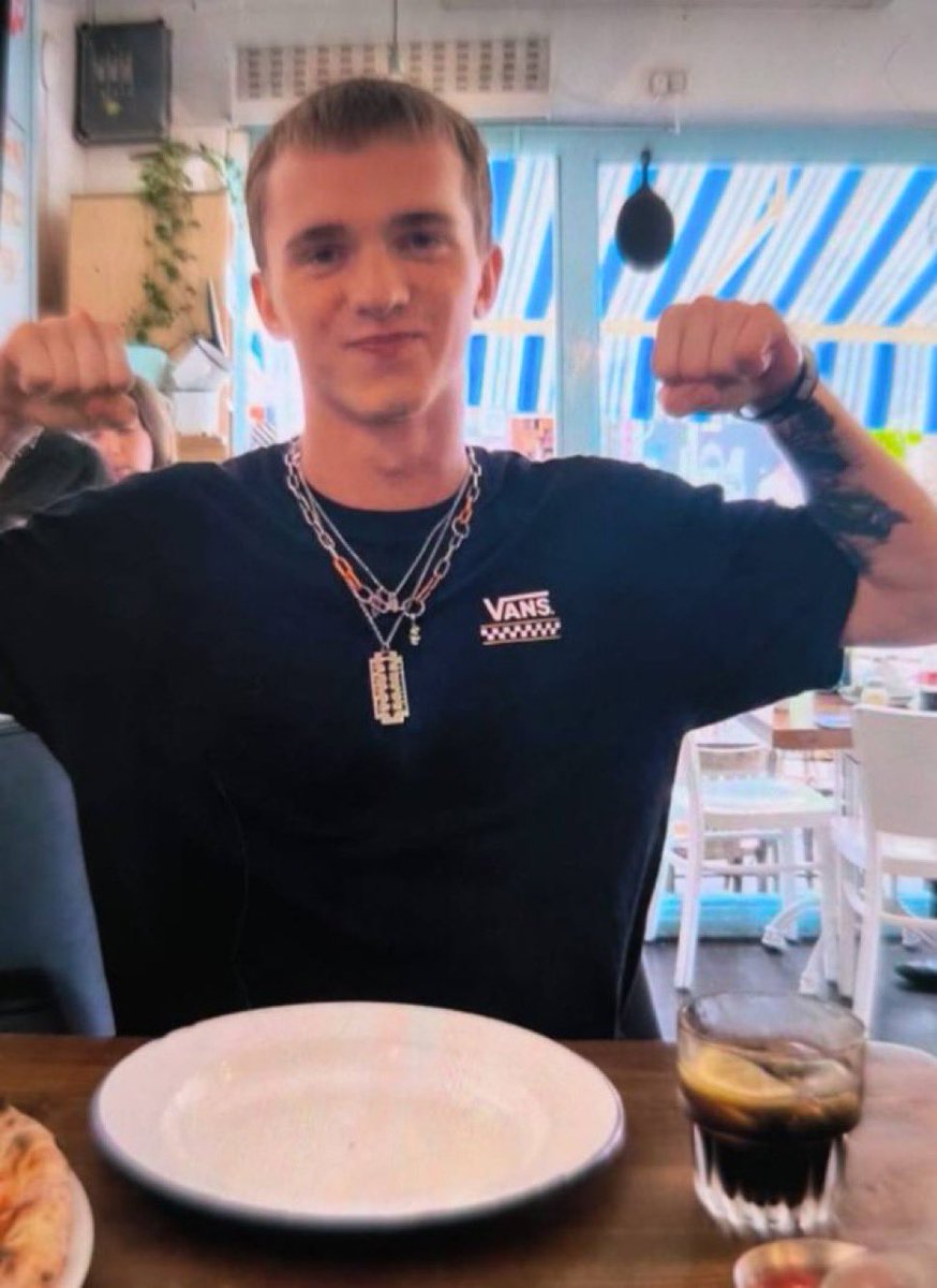 BrokeSource's tweet photo. 🇱🇧‼️Le sergent Michael Tyukin, âgé de 21 ans, a été éliminé par le Hezbollah pendant des affrontements au sud du Liban. https://t.co/QtIggKCj9f