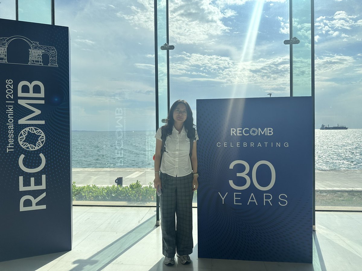 ruyic818's tweet photo. A few days at RECOMB - interesting research, learned a ton, and ran into an old friend I hadn't seen in 3 years. Conferencing by the sea in Thessaloniki is truly beautiful. https://t.co/9mU2nq1RFg