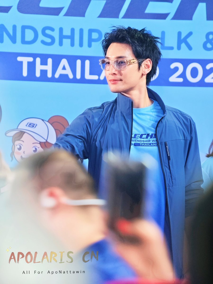 Apolaris_CN's tweet photo. Shocked by his beauty at 4 a.m✨

WALK AND RUN WITH APO

#SkechersxAPO #SkechersTH #SkechersFriendshipWalkandRun2026
@Nnattawin1 #ApoNattawin https://t.co/6b9jAFwnjn