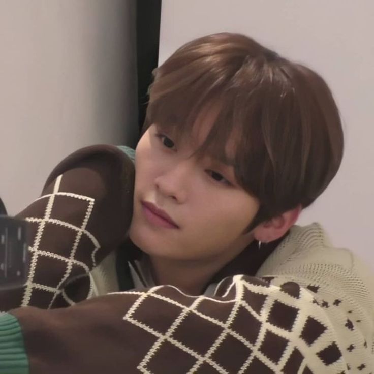 온리 tweet media