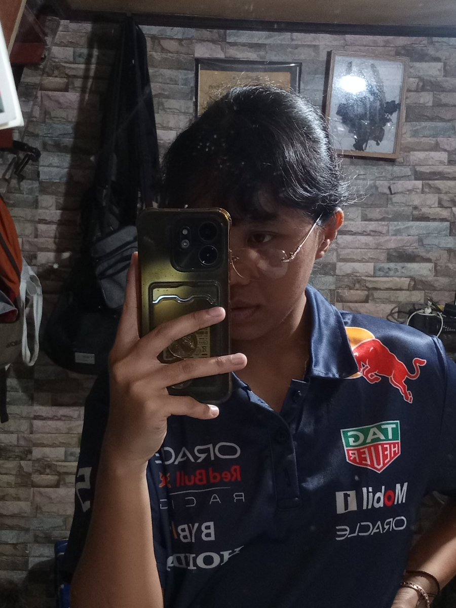 simparooo's tweet photo. can afford mine https://t.co/YkOwXfDERh