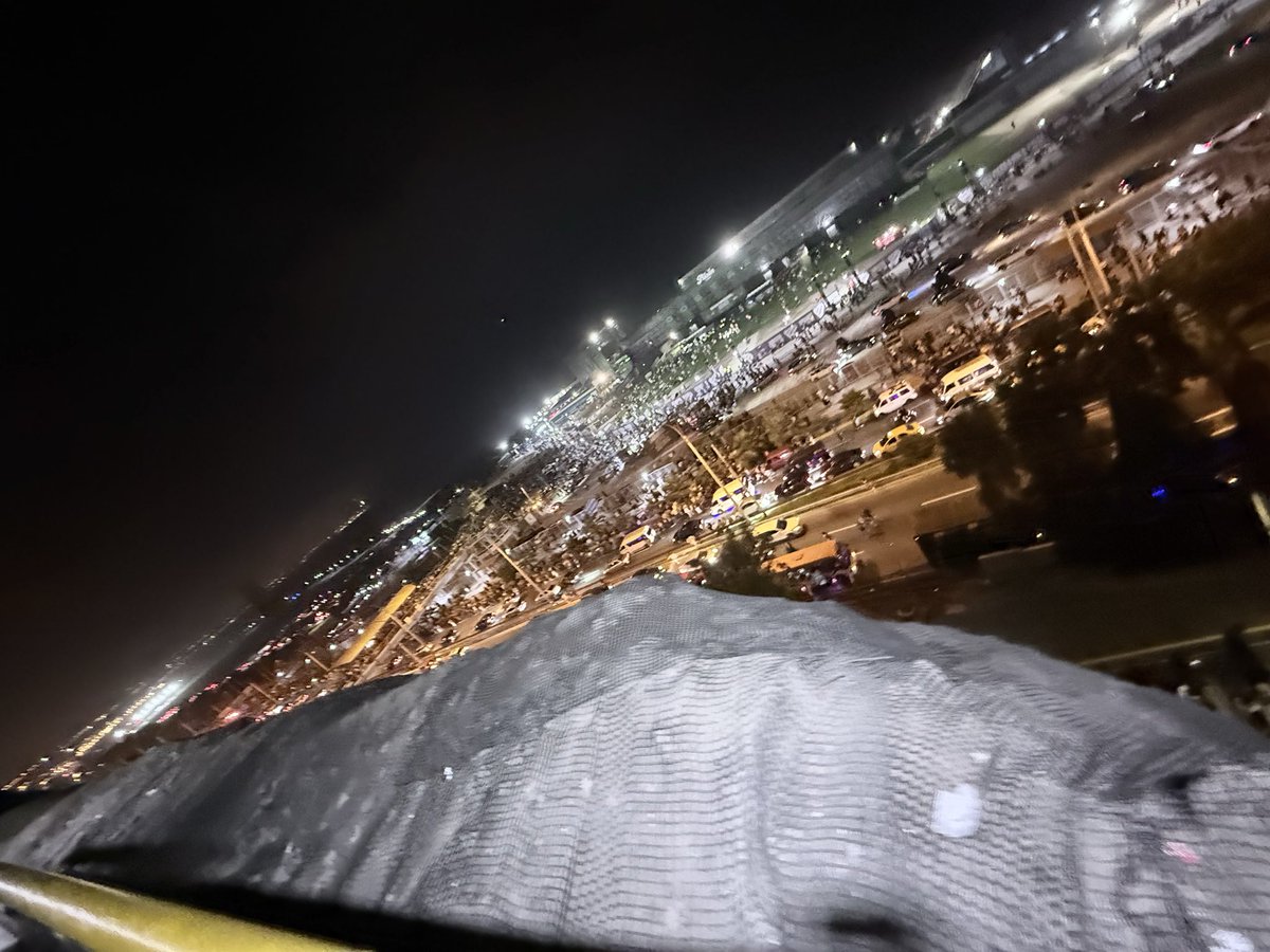 IgnacioCJ1403's tweet photo. Costa 21 es seguro ? 
Caos - rutas cerradas para que evacuen las cocheras - conciertos cerrando una vía rápida o autopista urbana  ? https://t.co/CpijKckToC