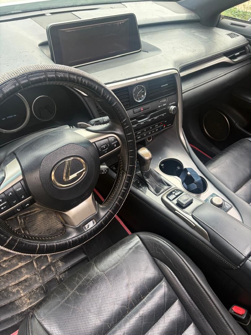 alhajiautos's tweet photo. Distress sales!!!!!
Used not registered
2016 Rx 350
Fsport
first Body
First user
2021 entry
Price:25.5M
LAGOS
Grab it now 🙂 😁
#psg #arsfc #champi̇onsleague #champi̇onsleaguefinal #car #lexus #fsport https://t.co/SyAPpoO8W6