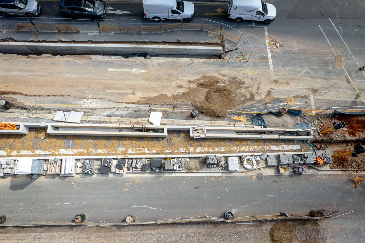 JDA_joburg's tweet photo. 🚧 Rivonia BRT Roadways | Strengthening the Corridor for the Future 🛣️

Road strengthening works along Rivonia Road is designed to support high-capacity movement, these upgrades improve the structural performance and durability of the roadway.

#JoburgReimagined https://t.co/nDA4Yg9XEK