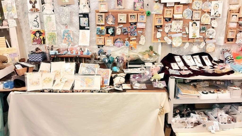be_sora2nd's tweet photo. #JINGAI展
 ( ᜊº-° )ᜊ本日オープンしております︎🌟17:30まで営業させて頂きます(延長不可です)通販は営業時間内までDMやメールで承ります︎🌟応援よろしくお願いいたします🙏 https://t.co/LJ5PUvCHyK