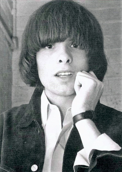 InitiusR's tweet photo. @gato_murr Dime qué lees y te diré cómo se llama tu banda [38]

Charles Dickens > Seudónimo de David Anthony, fotógrafo de moda canadiense afincado en Londres. Frecuentó a Andrew Loog Oldham, manager de entonces de The Rolling Stones, con quienes salió de gira. https://t.co/giUj8I5e76
