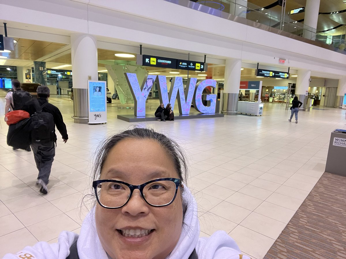 ChristineYH's tweet photo. Yup. It’s 1am Winnipeg-time. I’m back!! #CSSE Conference begins in 8 hours at the University of Winnipeg. I’m almost ready. 😂💯 #CAARE #CATE #UNBCED https://t.co/odKCcYdDCI