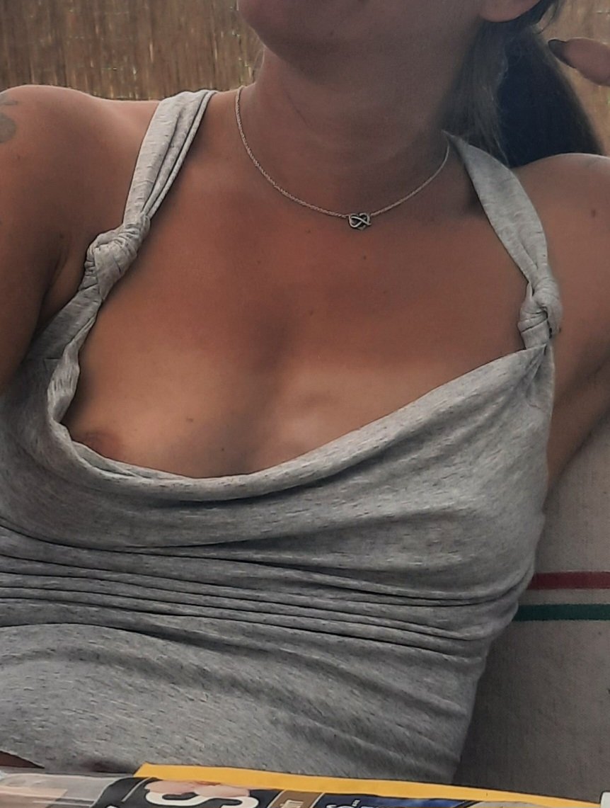 NakedFun tweet media
