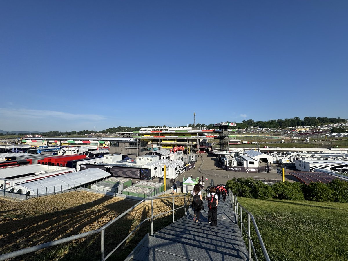 matoxley's tweet photo. I love the smell of two-stroke in the morning #chainsaw #mugello #MotoGP https://t.co/S7Ar4xBRah