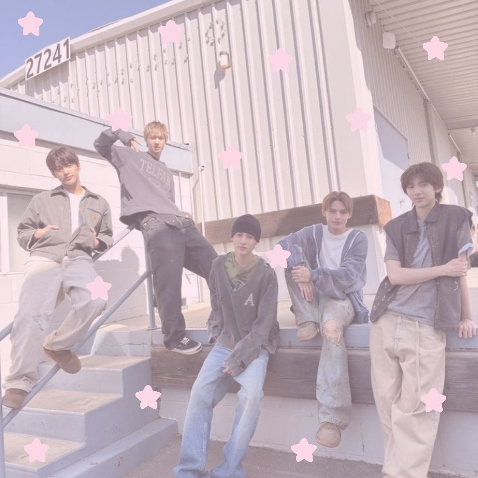 ♡ ‧₊ 𝓔ℓι tweet media