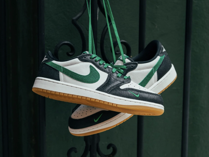 JustFreshKicks's tweet photo. DETAILED LOOK: Air Jordan 1 Low OG "Pine Green" (2026) 🌲 https://t.co/TQfZQxMW9k