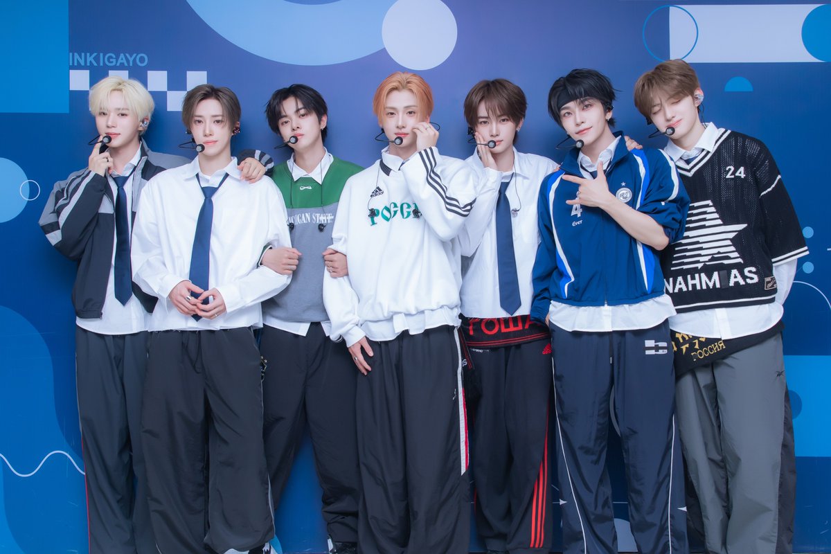 kpop_sbs's tweet photo. [👔] 260531 #착장인가

잠시 후 오후 3시 25분!
#인기가요 에서 만나요❤

#알파드라이브원 #ALPHADRIVEONE #ALD1 #OMG! @ALD1_official https://t.co/6QeKXXSdJQ