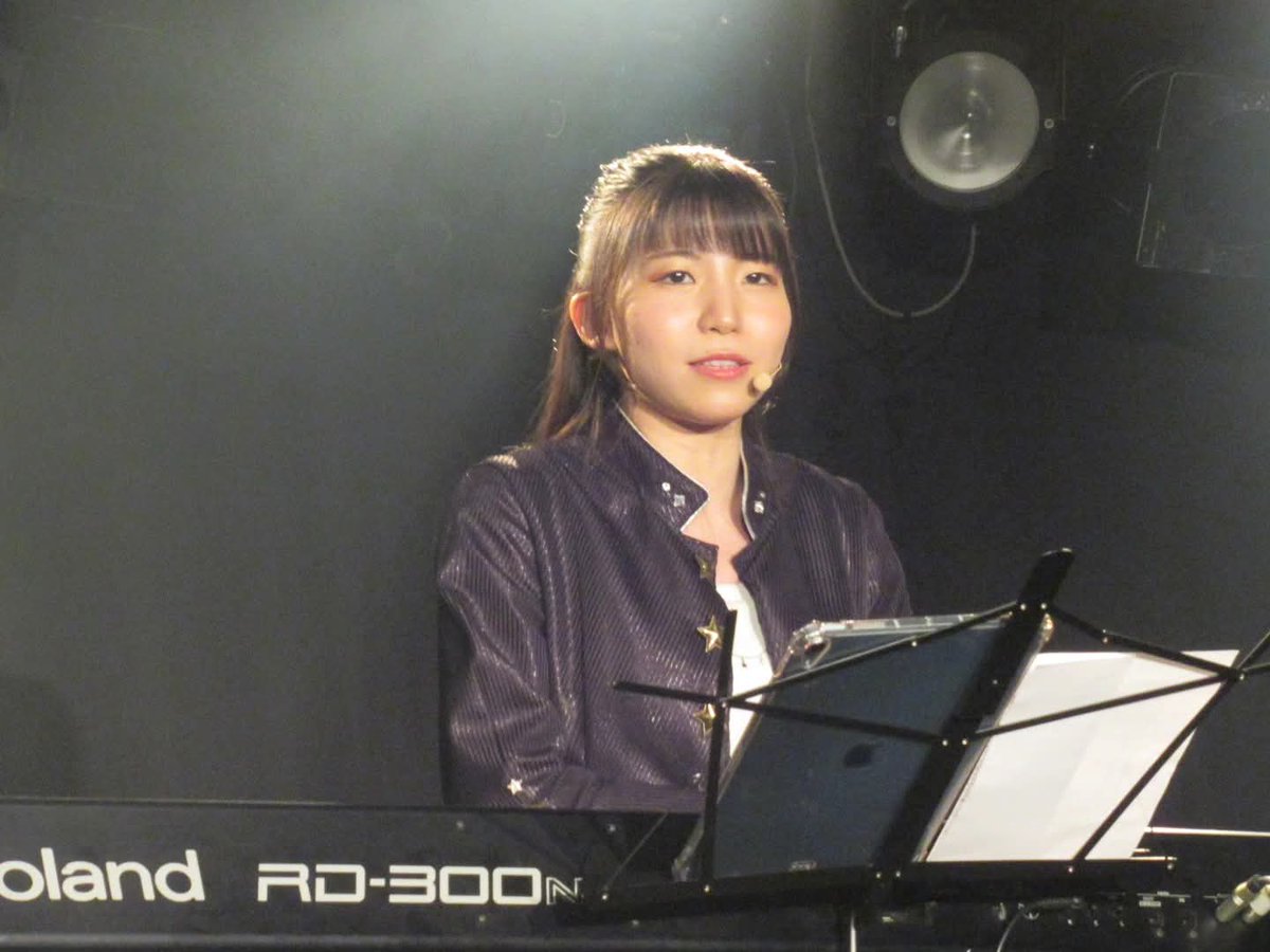 yoshibei2002's tweet photo. ５月２７日（水） 新横浜BeLL's

理星さんのライブは、昨年の７月以来🎵

対パンライブなので、他のアーティストさんの歌声にも触れられ、何とも贅沢な３時間でした😍

#理星
#BeLL's
#HALu
#山口紗矢佳
#shinokumatic https://t.co/uHfvbhDlYU