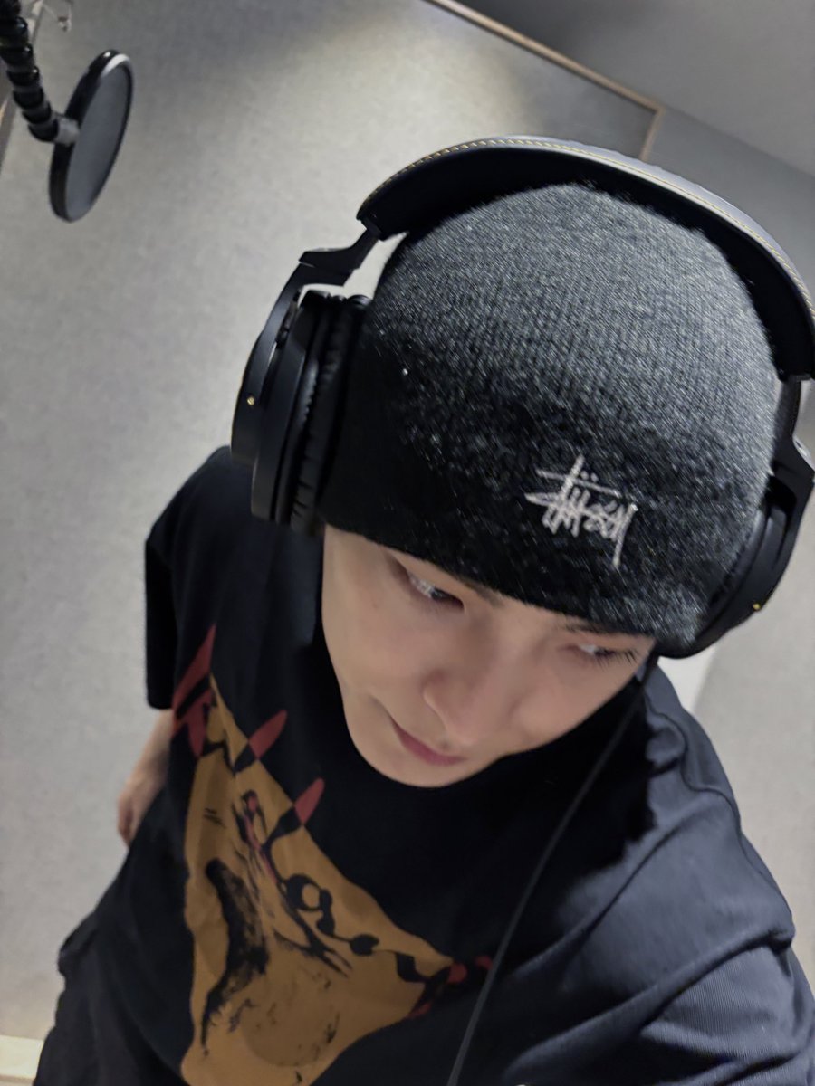 official_junhee's tweet photo. 🎧🍋🫧 https://t.co/Ue2xyhGGp5