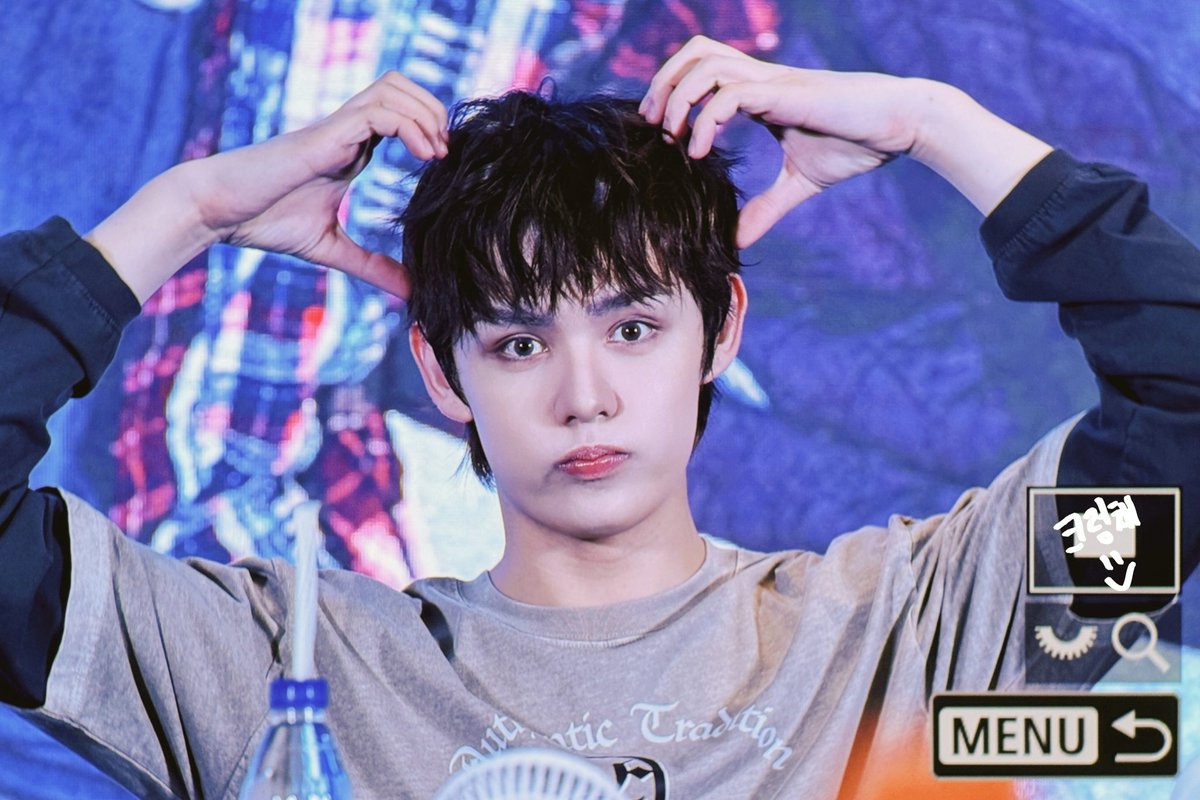 DrumSticks_0627's tweet photo. 260531 이즈위 
#CRU #크루 #AxMxP #에이엠피 https://t.co/2IYvLGAMLc