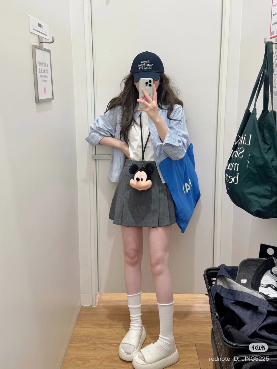 mochi___mini's tweet photo. UNIQLOスカートも着回し力高くてかわいい👍🏻◝✩ https://t.co/zIpvAXIA2r