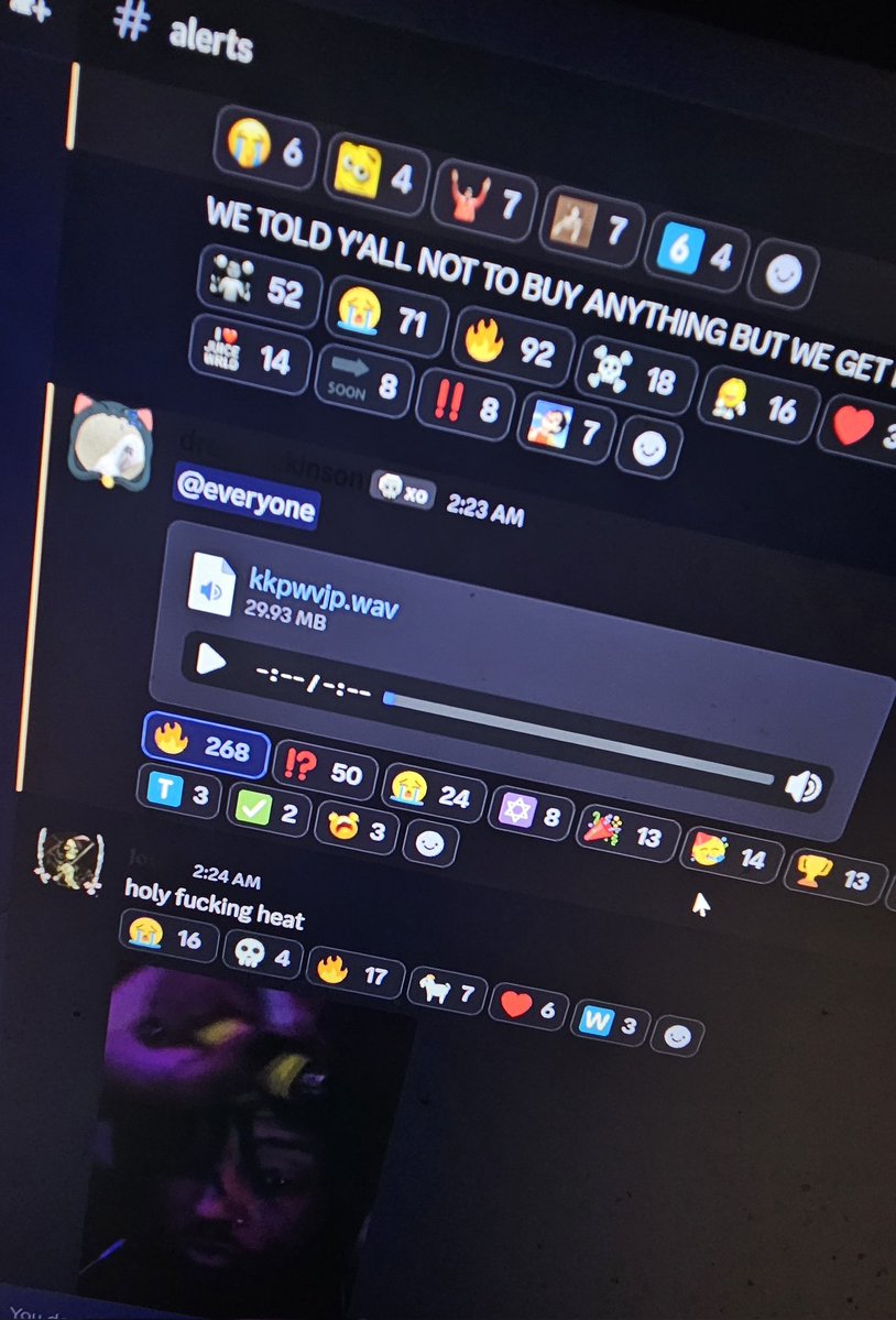 RealBrenn's tweet photo. TOXIC HUMANS LEAKED😭😭😭 https://t.co/EkylXdgqNf
