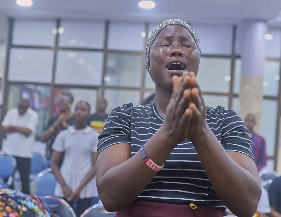 jsp_masha's tweet photo. Deep Hunger! Deep worship! We surrender all to you Lord...
#praiseworship
#may2026
#PBB6
#praiseneyondborders https://t.co/TMZKWPj8hM