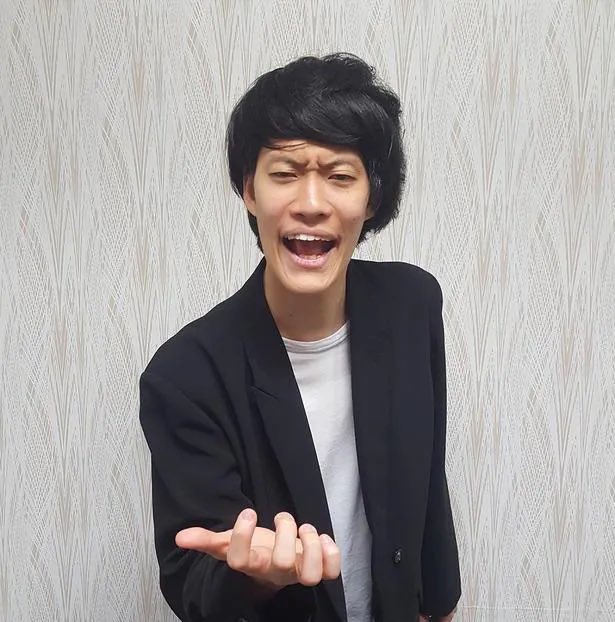 shogo7817's tweet photo. ｢S2000のホイールサイズいくつですか？｣

って聞かれてその時付けてたサイズを教えた後日

｢ヤフオクで近いサイズ買ったんですけどはみ出ました｣

俺の中の粗品｢いゃ知らんっっ！！！！｣ https://t.co/GWsJPowM6E