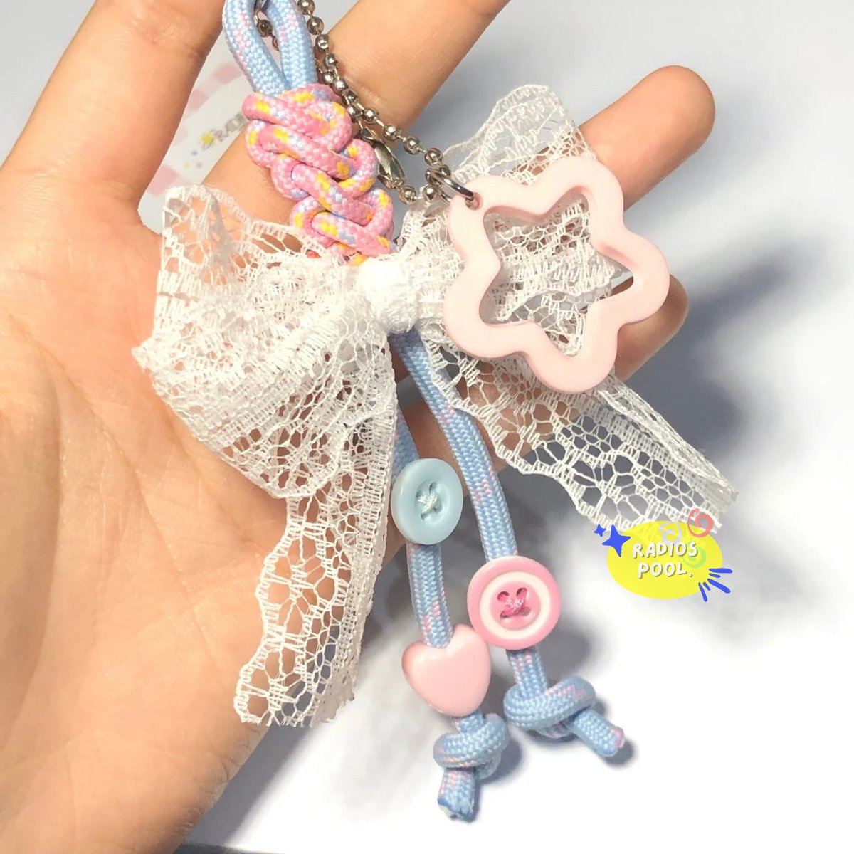 radiospool's tweet photo. whimsy weaver button keychain by radiospool ⋆.❀ ༘

📎 https://t.co/RHV3XXKZzD https://t.co/KUcUIhcbFU