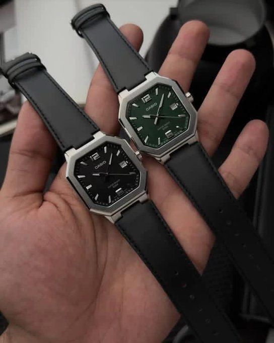 GentlemenxStyle's tweet photo. Casio insults luxury watch brands with this design. https://t.co/pSiatLQIuK