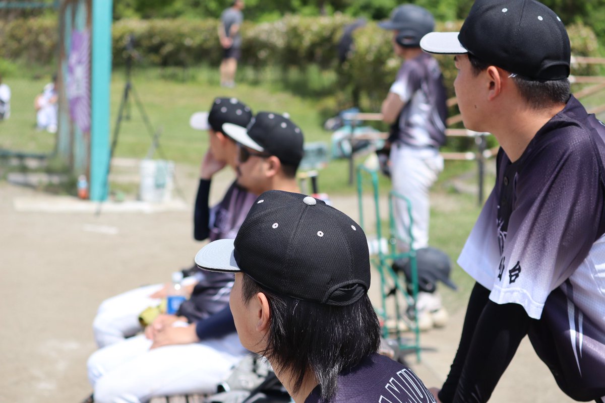 CRYSTAL_89_'s tweet photo. CBS草野球リーグ2部第5戦
対　石橋野球団
石橋野球団さんと初対戦
1番〜9番まで大迫力の打線を相手に
先発西田が4回まで1安打1失点とメンタルがすり減るほどのNICEピッチング⚾️
5回ノーアウト2塁からエラーで満塁…
ツーアウト迄踏ん張ってからの4番にライトオーバーのランニンググランドスラム… https://t.co/qVqruybSH3