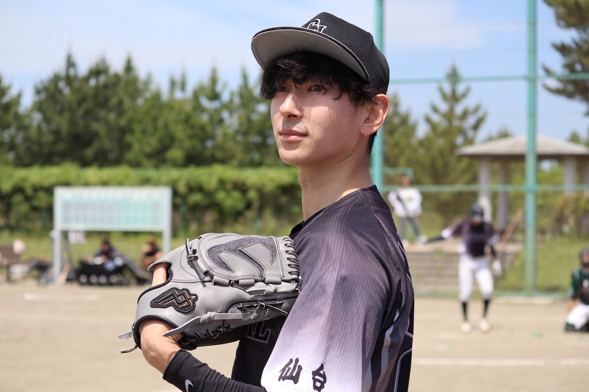CRYSTAL_89_'s tweet photo. CBS草野球リーグ2部第5戦
対　石橋野球団
石橋野球団さんと初対戦
1番〜9番まで大迫力の打線を相手に
先発西田が4回まで1安打1失点とメンタルがすり減るほどのNICEピッチング⚾️
5回ノーアウト2塁からエラーで満塁…
ツーアウト迄踏ん張ってからの4番にライトオーバーのランニンググランドスラム… https://t.co/qVqruybSH3