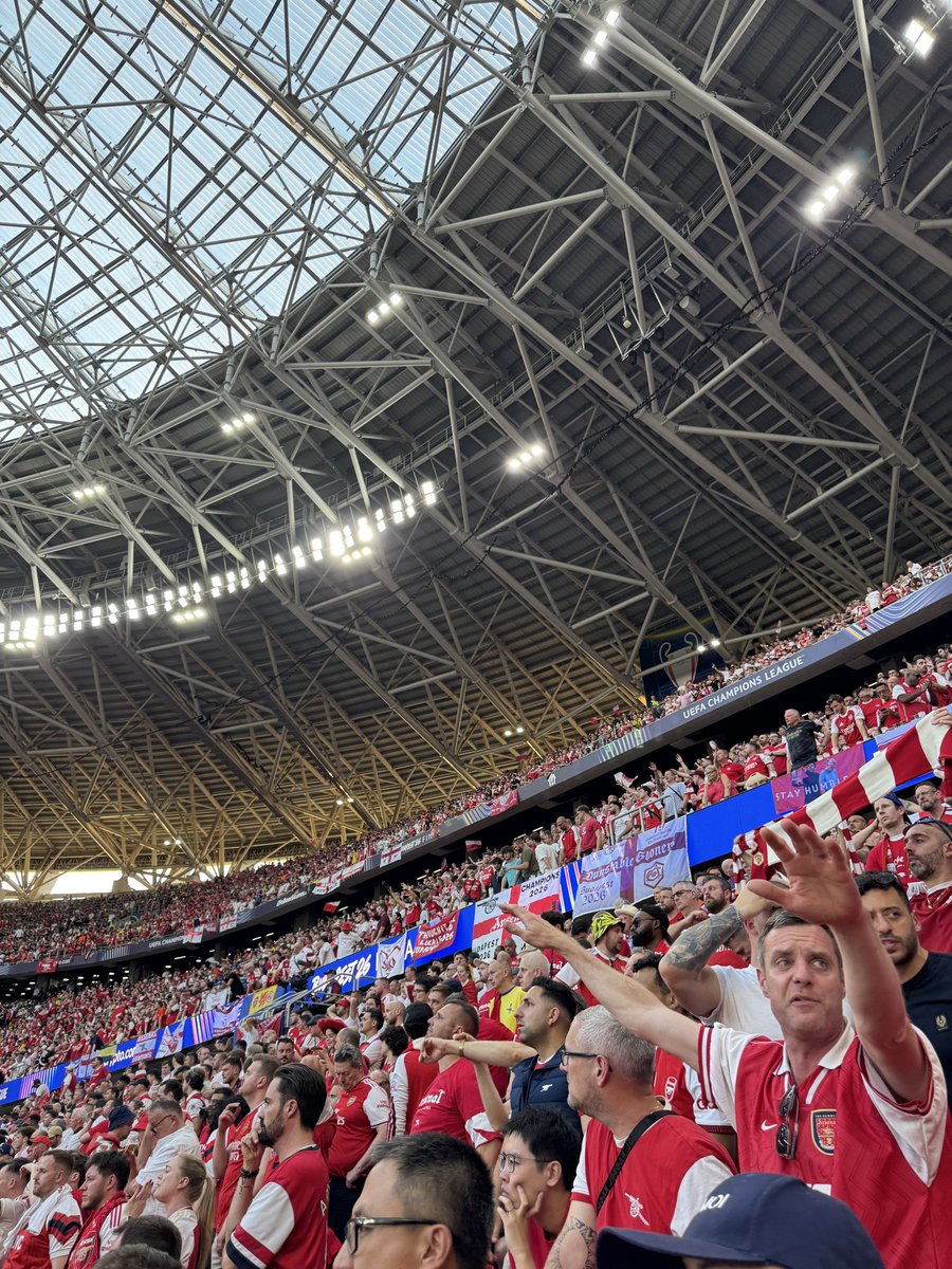 _harrison_'s tweet photo. Champions League Final (Budapest) https://t.co/wRJTYvtnpN