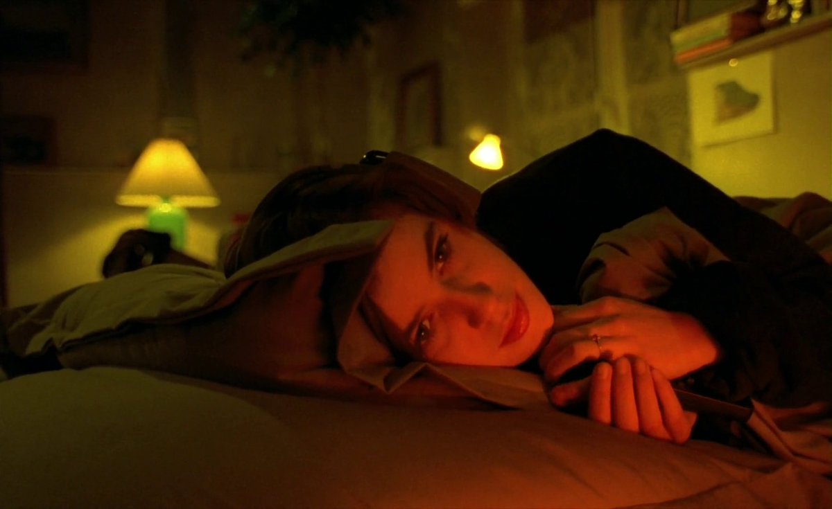 cadavur's tweet photo. THE DOUBLE LIFE OF VÉRONIQUE (1991) dir. Krzysztof Kieślowski https://t.co/raHloYwtMF