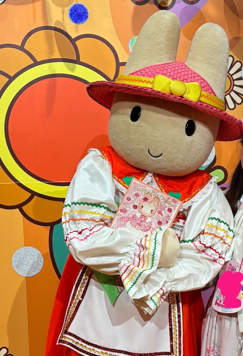 funwaripalette's tweet photo. 去年のお写真です。
今年は体力面を考えピューロには行きませんでした。本当は会ってお祝いしたかったけど、優先ないと厳しそうだし、最近はグリチケ取るの大変になったと思います。

七夕イベントの時には見に行きたい。 https://t.co/SKEf9p46qN