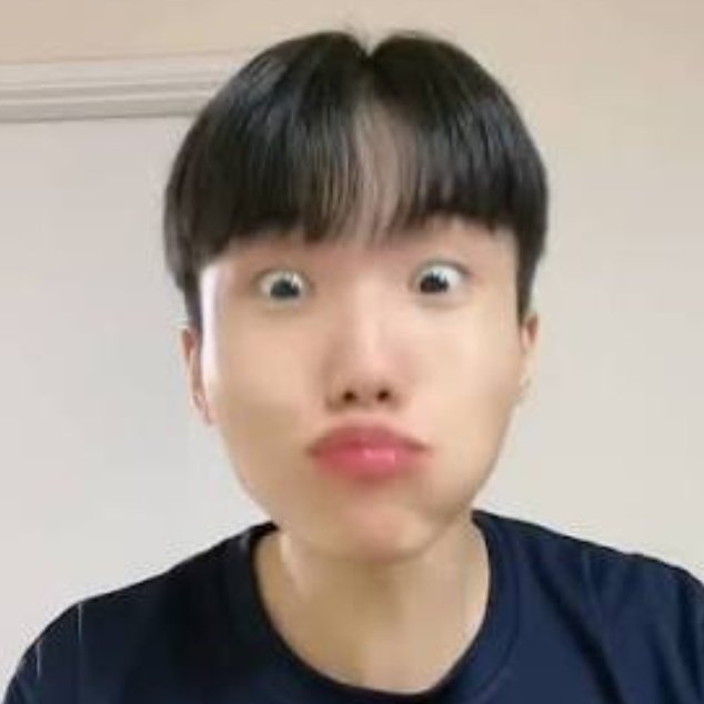 데쳄 Decem tweet media