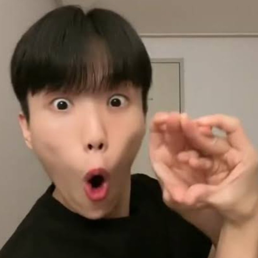 데쳄 Decem tweet media