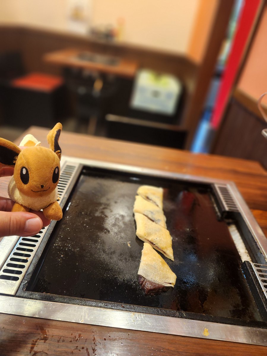 Gracecode_Raul's tweet photo. 久々におしお誠さんでもんじゃ！！

ポケGO仕様なのでリーフィアLv.X持ってくるの忘れちゃちました。

いつもカード見せてサービスしてもらってるからたまにはいいか(((

ご馳走様でした！ https://t.co/YaPzrACpor