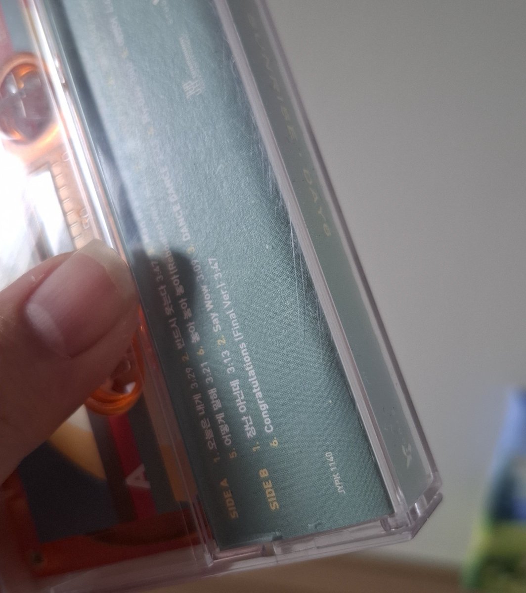 M2304d's tweet photo. Sunrise Cassette Tape
700
ลทบ.40/EMS 60

ยังไม่เคยเล่น พลาสติกมีรอยขีดข่วน
สามารถDMขอดูเพิ่มเติมได้นะคะ
#ตลาดนัดday6 https://t.co/e4uG2lB8sl