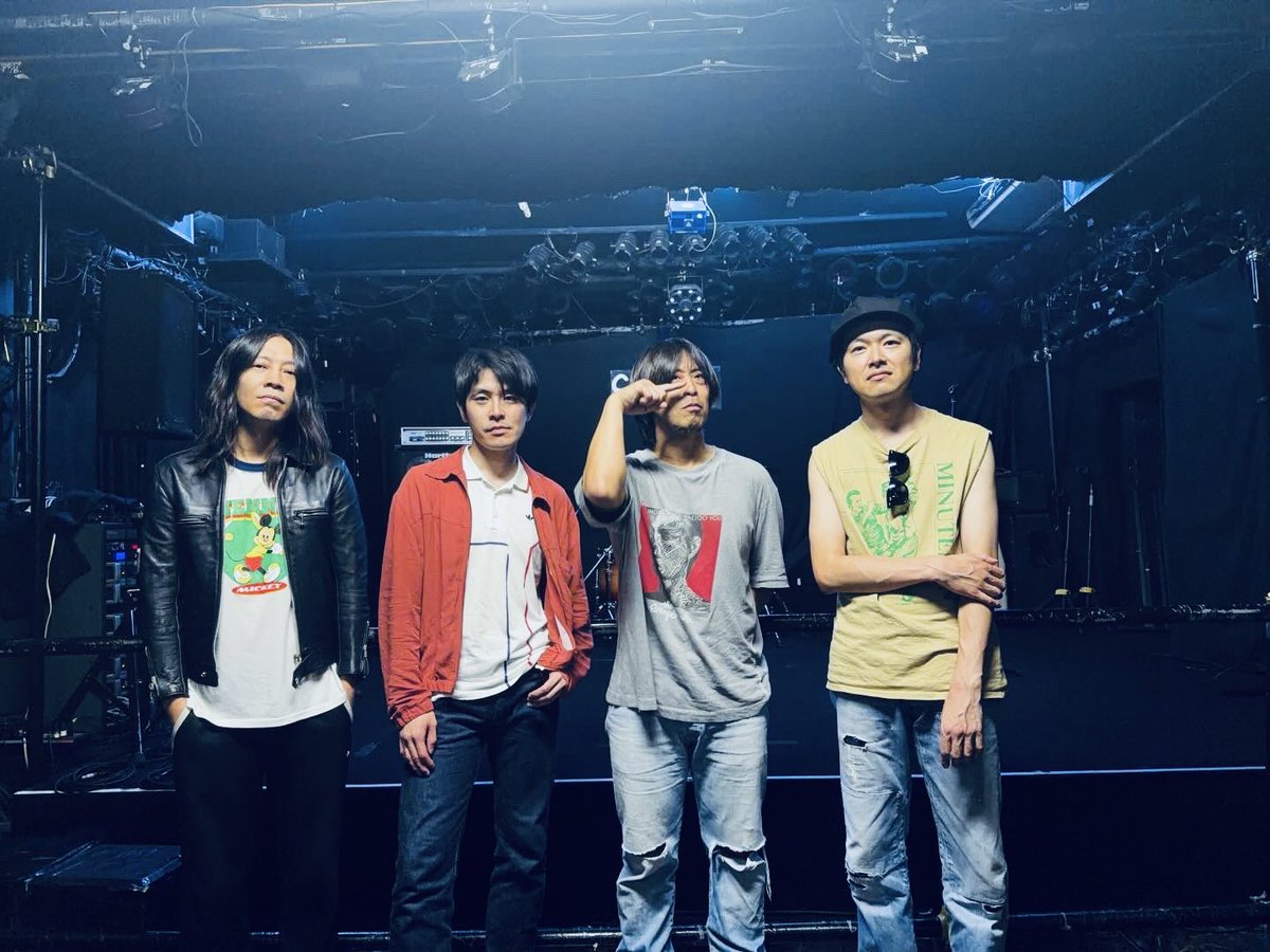 Okayama_Kenji's tweet photo. 8月、久々にプリティートーンズでドラムを叩きます。
対バンは、THE LET’S GO’s
ぜひよろしく。

Vo. TSURU (STANCE PUNKS)
Gu. 越川和磨 (LTD EXHAUST ex.毛皮のマリーズ)
Ba. 中村楽 (THE FOREVERS)
Dr. 岡山健二 https://t.co/bgswzbpcZH