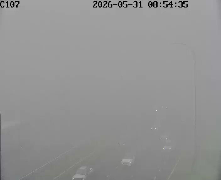 CapeTownFreeway's tweet photo. Misty conditions causing poor visibility in certain parts of N1 between Sable Rd &amp; Giel Basson Maintain a safe following distance...#..#ItCanWait https://t.co/F5UBxRWRdm