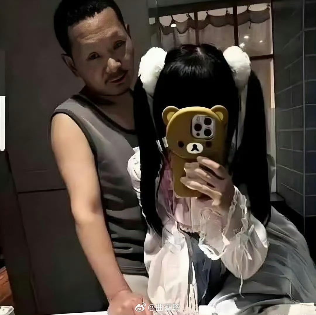 sheng18550's tweet photo. 看第一张还以为白菜被猪拱了，看完第二张就不这么觉得了 https://t.co/FxjmiRSk4s