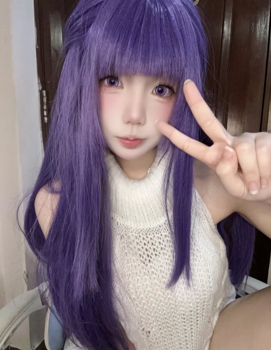 asusan03's tweet photo. đang thiếu xiền mua đồ skincare, cos, mn góp cho bé cũng dc ạa còn muốn chat sếch thì coá lun có loại 50,100k ạa https://t.co/c4ZddQat8J
