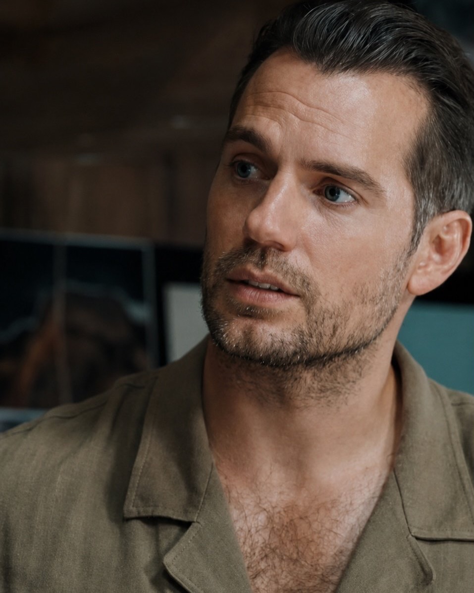 Its___Superman's tweet photo. Henry Cavill 
                     In The Grey 🫣🫨💗 https://t.co/LFeNvDi2cT