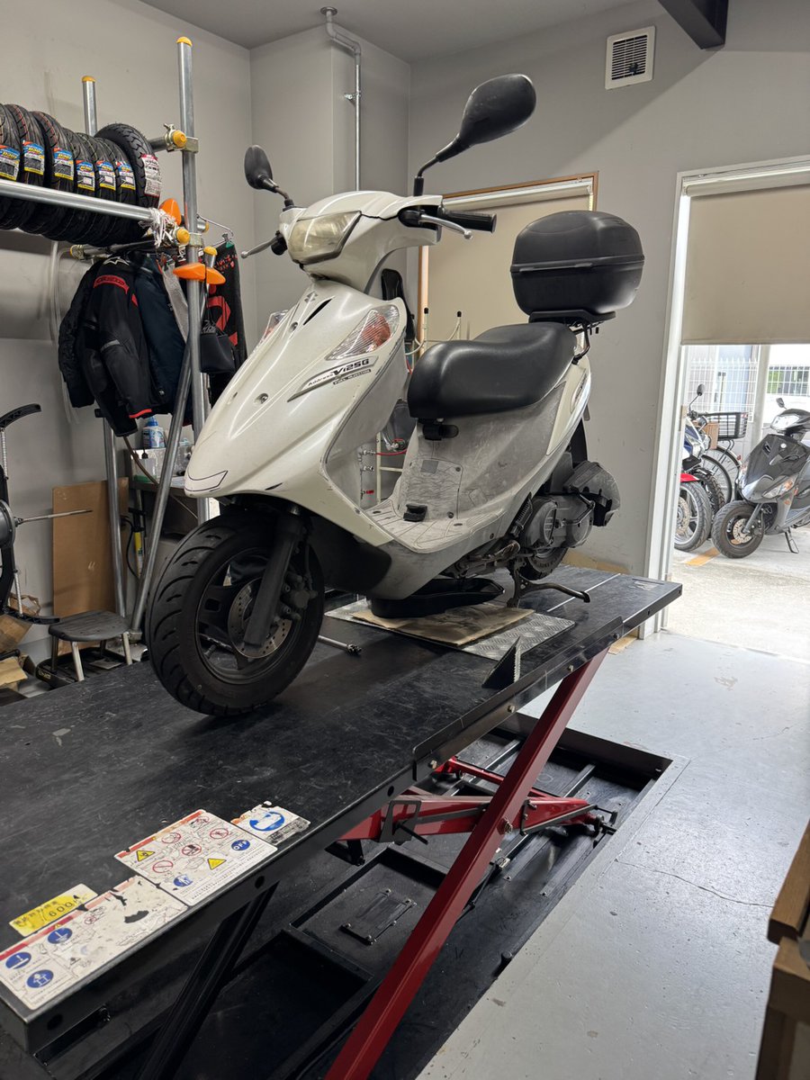 ZX-25Rのチェーン交換に続いてアドレスV125のオイル交換！ ZX-25R何度