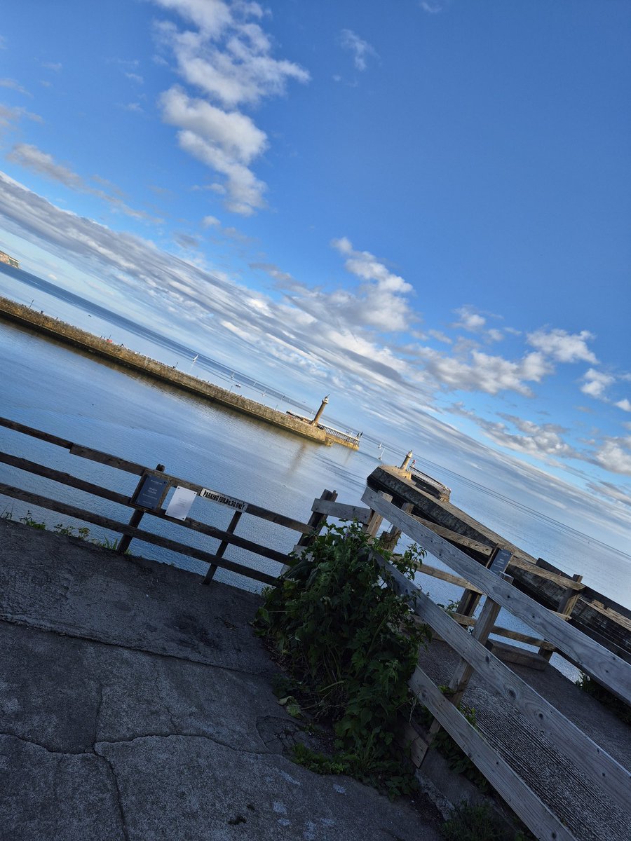 CraigGoater87's tweet photo. Nice and calm, good morning world https://t.co/k3SADNYRU3