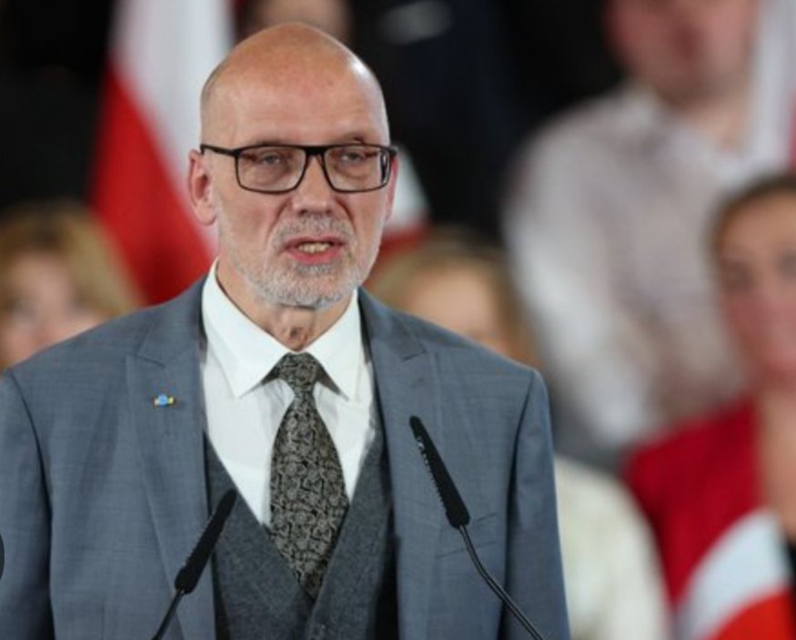 bogo141's tweet photo. Słowa na dziś!

"Od czasów Stalina, których nie pamiętam, ale poznaję jako historyk, nie było takiego poziomu kłamstwa, łajdactwa, zakłamania, jakie reprezentuje Donald Tusk i jego ekipa"
Profesor Andrzej Nowak.
I tyle w temacie! https://t.co/U7zKOHg4K8