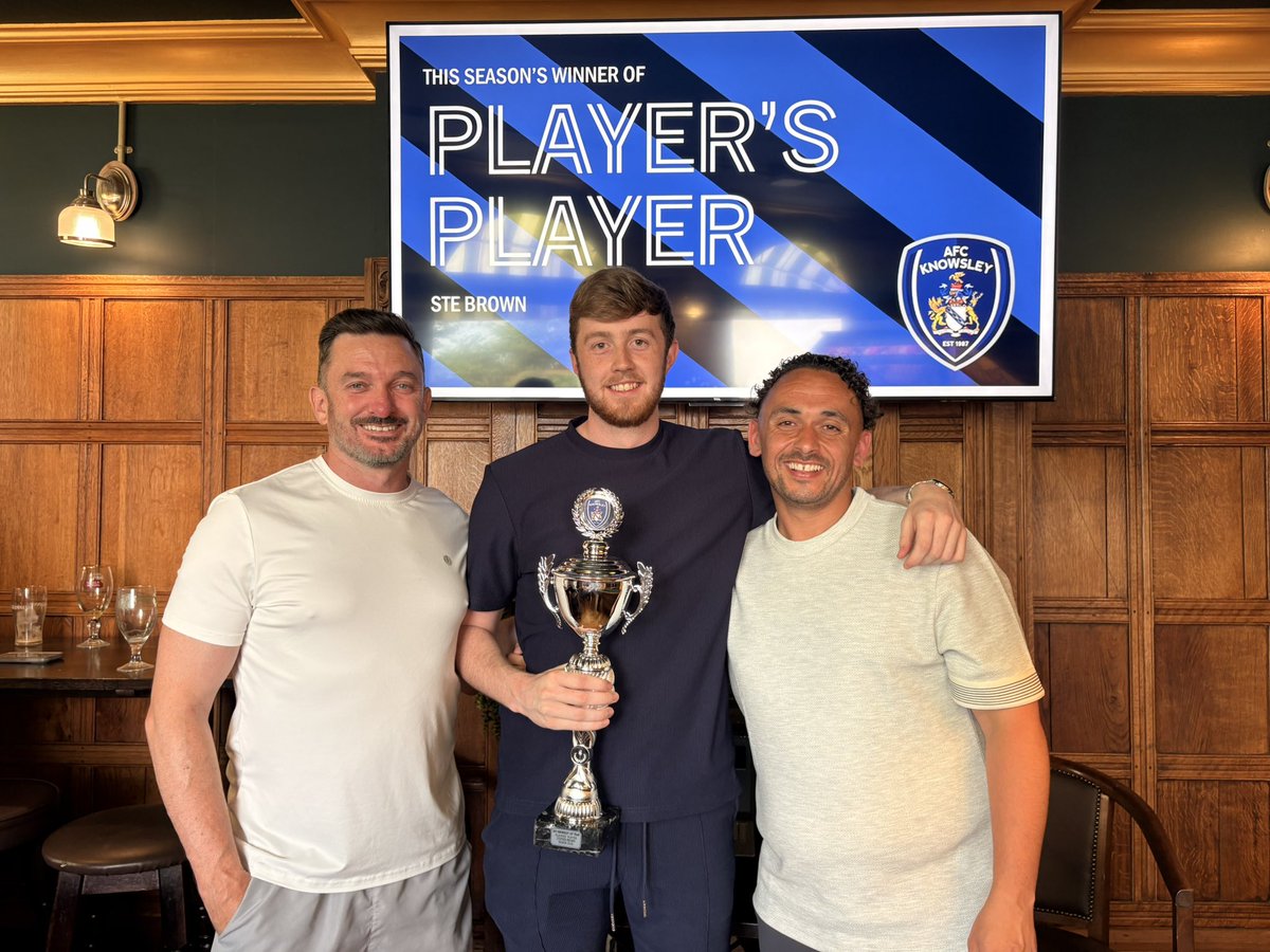 afc_knowsley's tweet photo. And finally the one everyone always wanted was your players player of the season went to Ste Brown. https://t.co/ReGXe4N26U