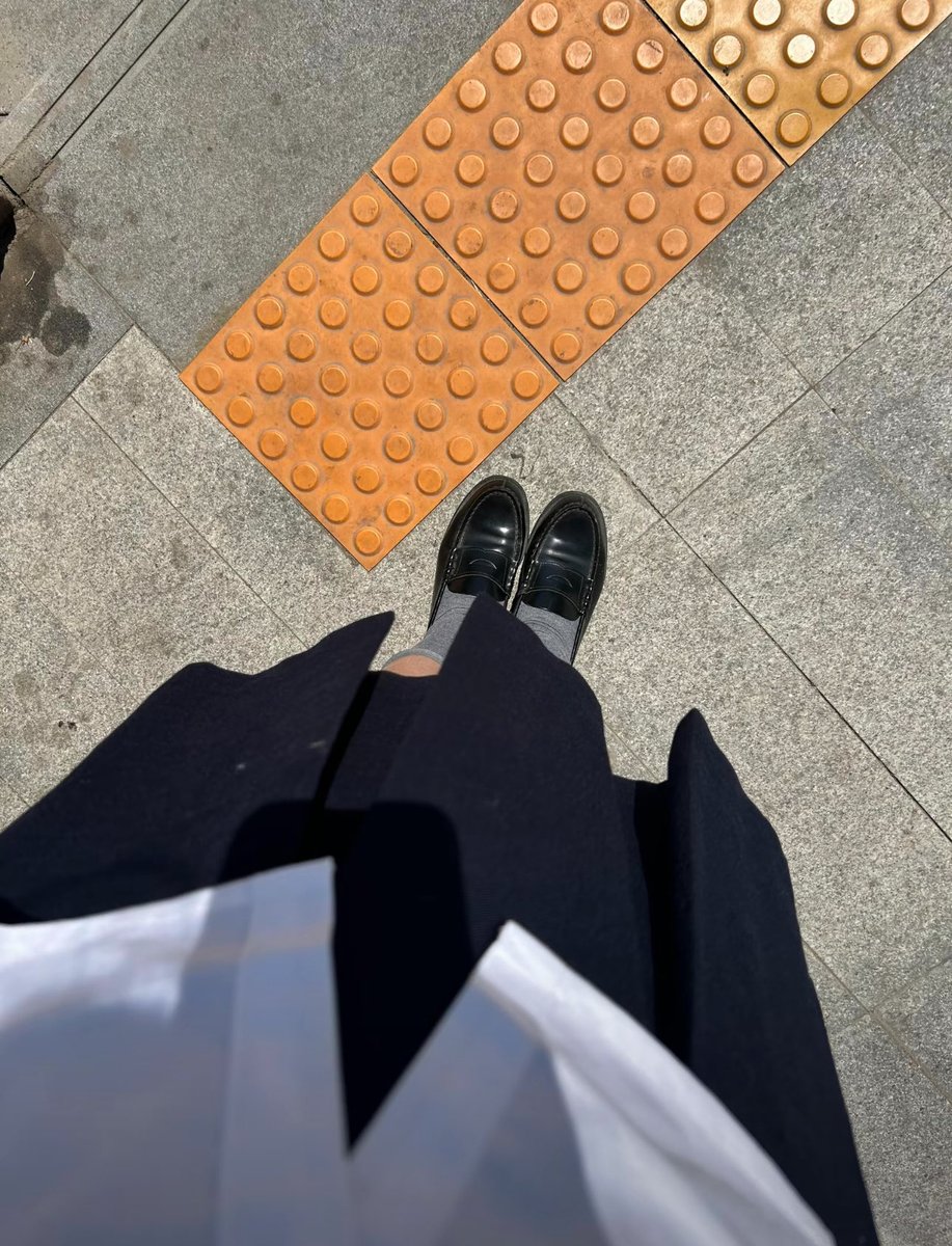 junzz066's tweet photo. 真有人约炮能约到女s吗？有些男的我都说了我是s还问我约不约  真理解不了 #女s https://t.co/A6SNTFotuJ