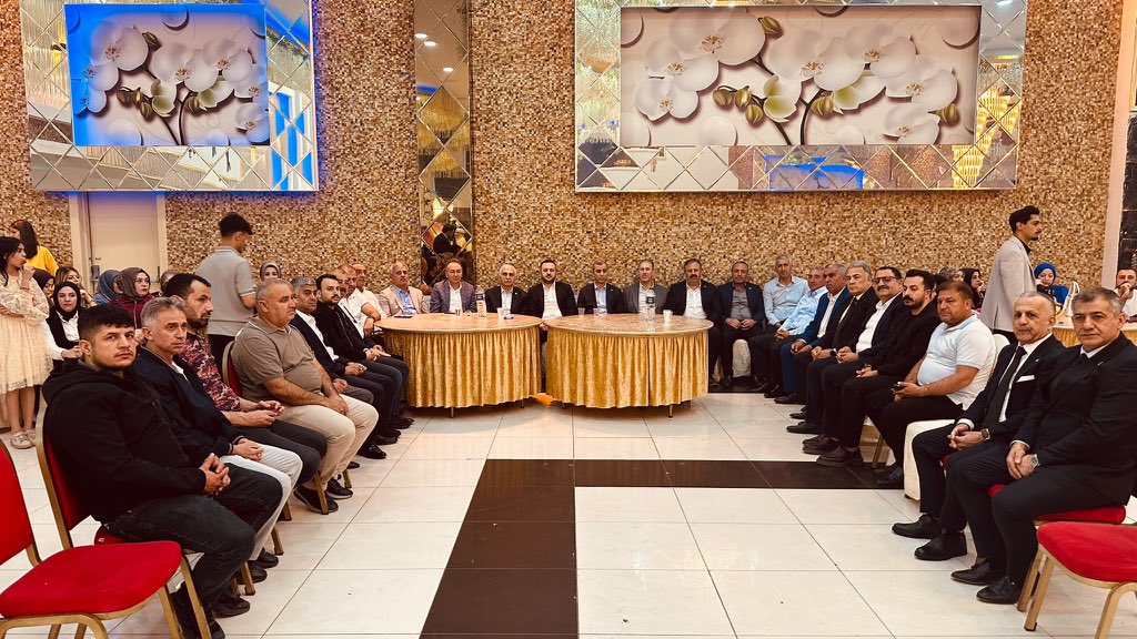 Cengizhantukenm's tweet photo. Kayaalp ailesinin düğün merasimine katılarak mutlu günlerine ortak olduk. Genç çiftimize bir ömür boyu sağlık, huzur ve mutluluk diliyoruz. https://t.co/gSzcZokUPu