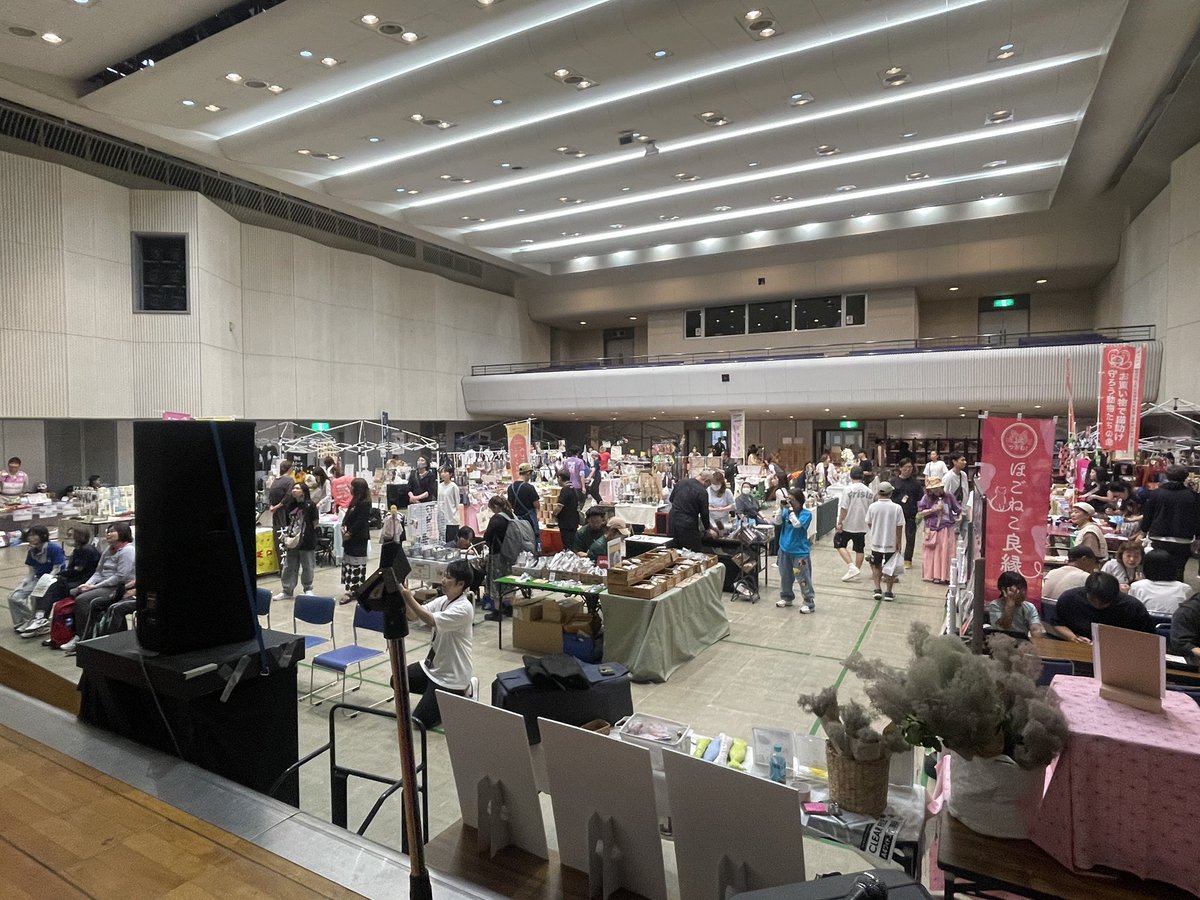 TORAchu's tweet photo. この舞台で司会をさせてもらいました！
感謝です(^^)
最近は司会の仕事をたくさん頂いております。
感謝です！！
どんな舞台でも全力を出すのがTORA！
でも、そろそろ本気で歌いたい！ https://t.co/pWDBIlcWjy
