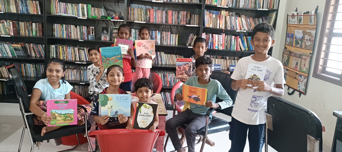 chethu_cha15598's tweet photo. ಗಟ್ಟಿ ಓದು ಚಟುವಟಿಕೆ.📚📖📙👨👦
#rurallibrary #publiclibrary #readaloud #activities #books 
#RDPR 
@readingkafka @cmcaindia https://t.co/hudJK5g7UC
