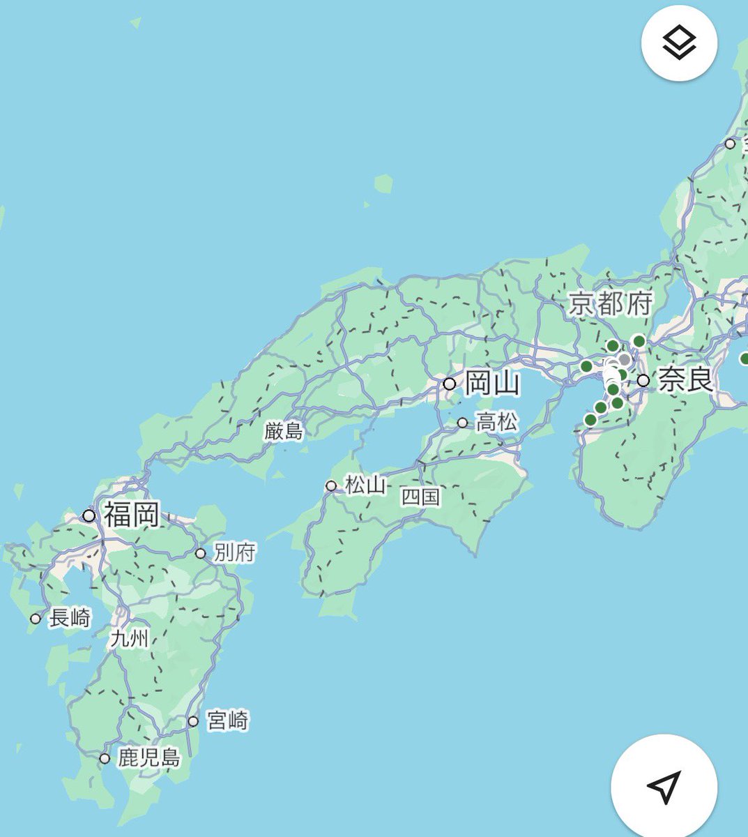 ericatw520's tweet photo. 岡山一人旅中の🧔🏻‍♂️、岡山すぐ観光し終わるから広島にも行くとは聞いてたが、広島観光も終わりそ���後福岡まで行ったらしい。大阪人の私は距離感分からず地図見てみたらなかなかの移動距離で草www https://t.co/c1yoAvUBP9