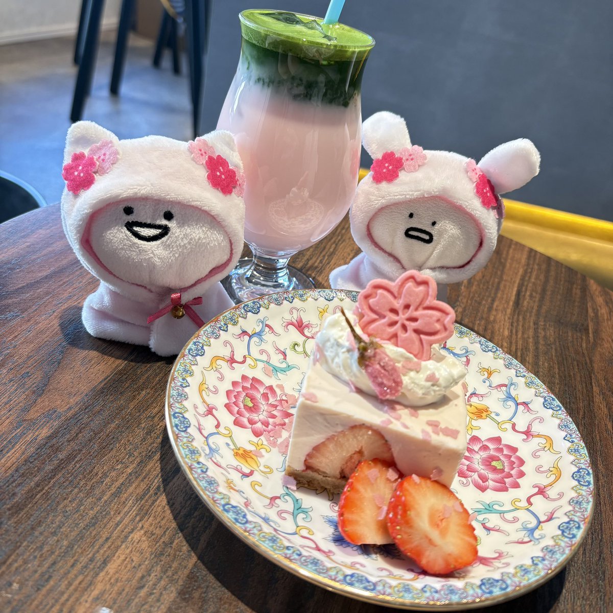 obu_pudding_'s tweet photo. コミュニティ終了悲しみ😢
皆様の投稿見るの楽しみでした(̨̡   ˙ࠏ˙    )̧̢

最後に少し前の桜&amp;苺おぶの写真🌸🍓
#お文具の談話室 https://t.co/wVMUcnpSZh